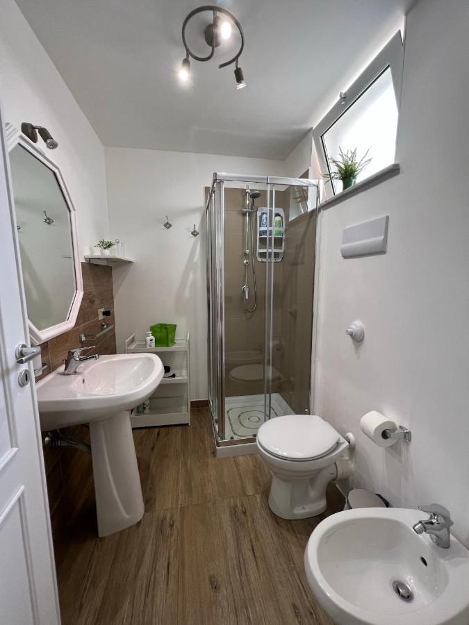 Trentuno Mondello Apartments Bagian luar foto