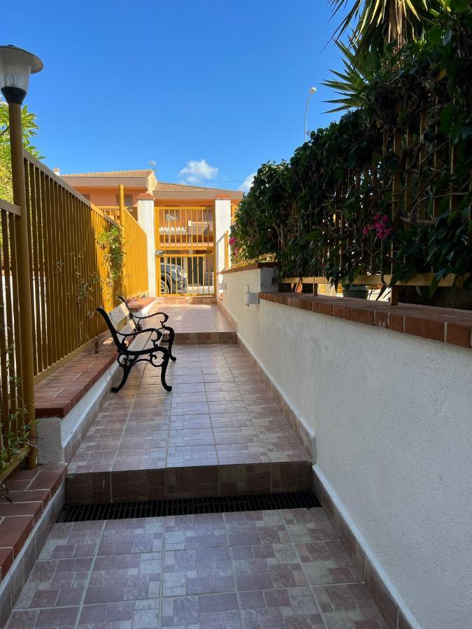 Trentuno Mondello Apartments Bagian luar foto
