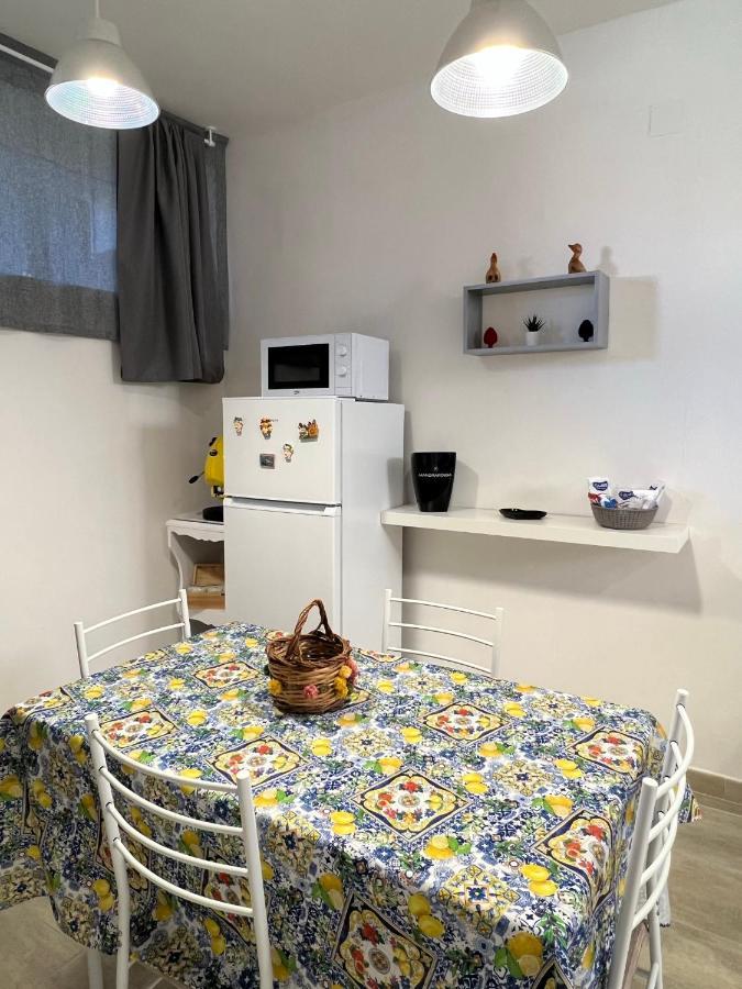 Trentuno Mondello Apartments Bagian luar foto