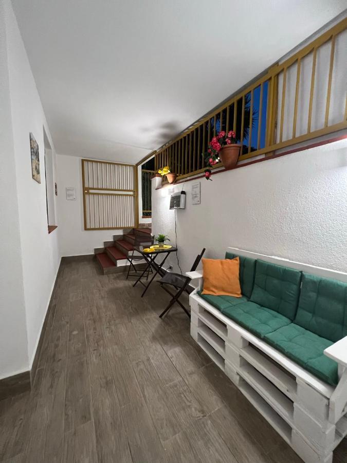 Trentuno Mondello Apartments Bagian luar foto